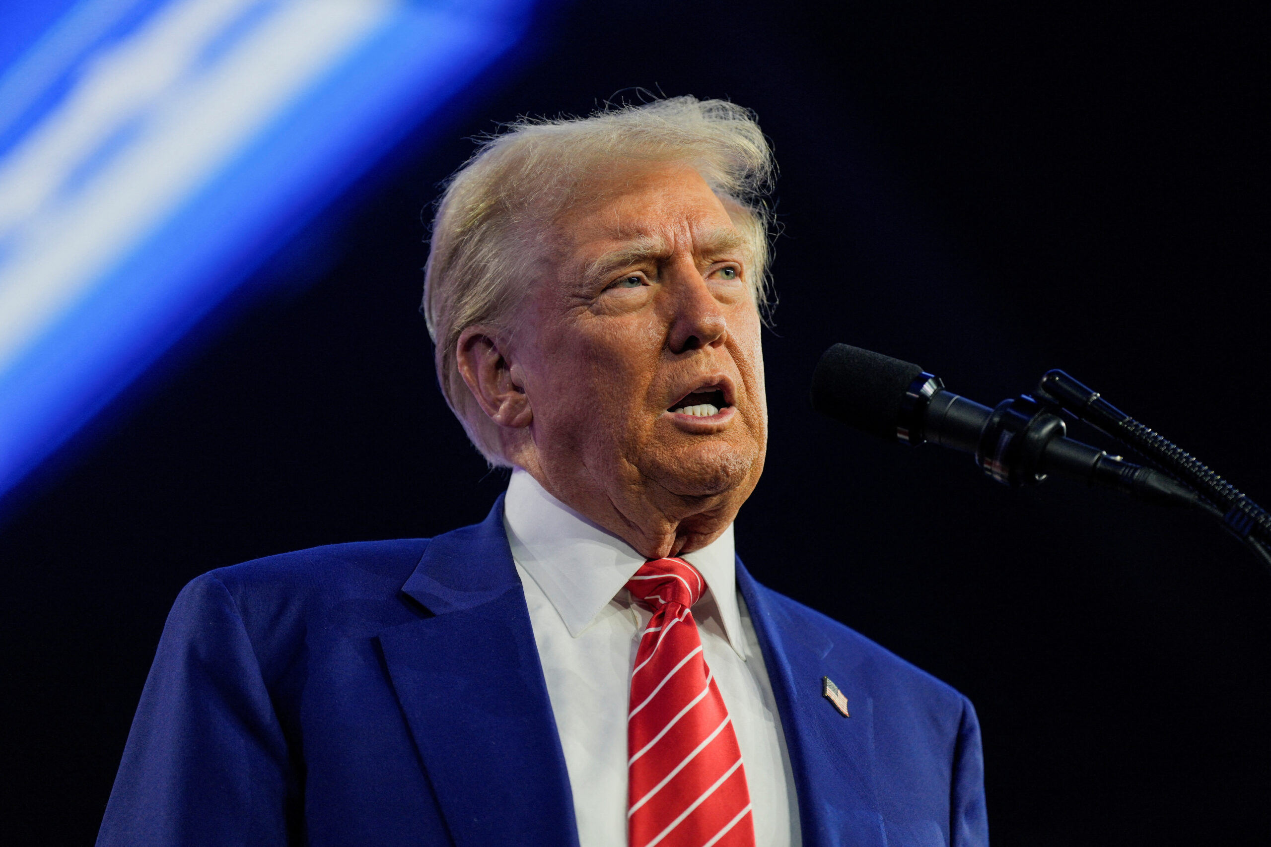 2025 01 03T102540Z 1551983906 RC2GUBA0M7HW RTRMADP 3 USA TRUMP ENERGY scaled 1